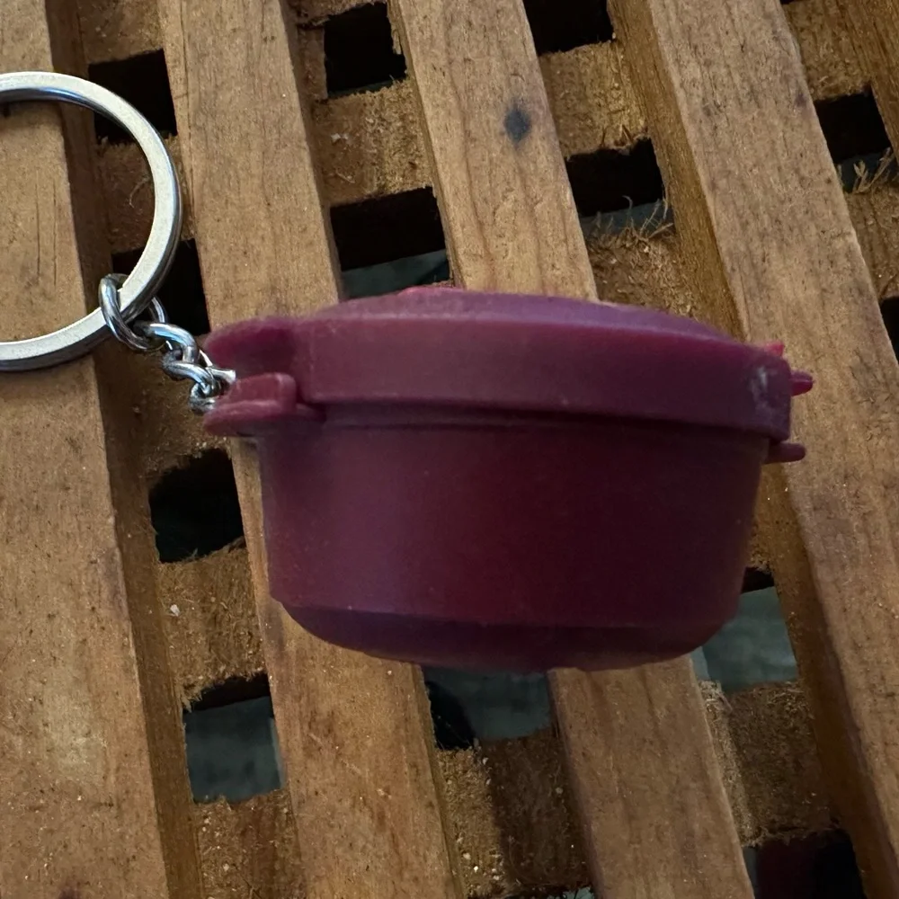 Tupperware Mini Pressure Cooker Keychain - Picture 2 of 4